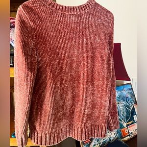 Orvis Women's Marbled Dark Pink V-Neck Chenille Sweater. Sz S